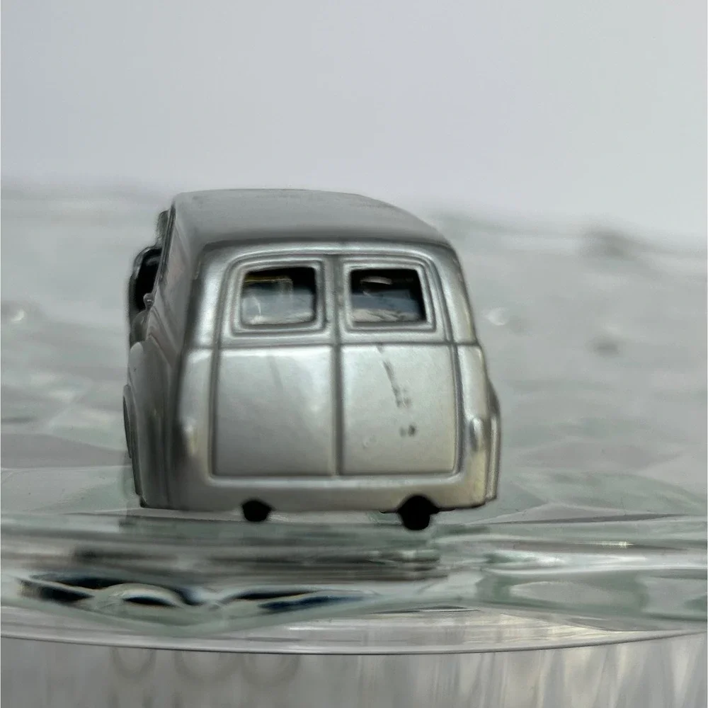 Hot Wheels '56 Ford Harley-Davidson Panel Truck 1999 Diecast Silver‎